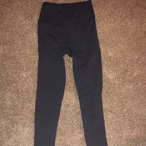 Lululemon Grey Nylon leggings